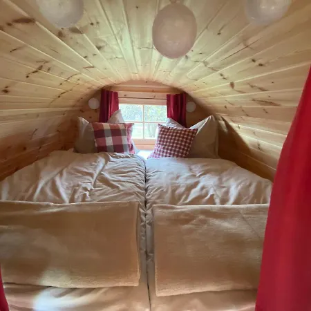 Andrella Auszeithof - Schlaferlebnis Im Holzfass Camping
