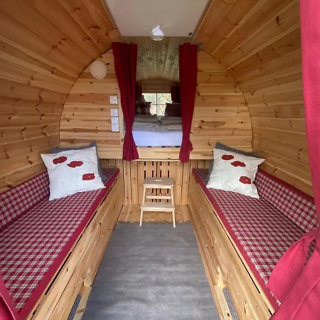 Camping Andrella Auszeithof - Schlaferlebnis Im Holzfass