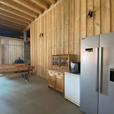 Andrella Auszeithof - Schlaferlebnis Im Holzfass