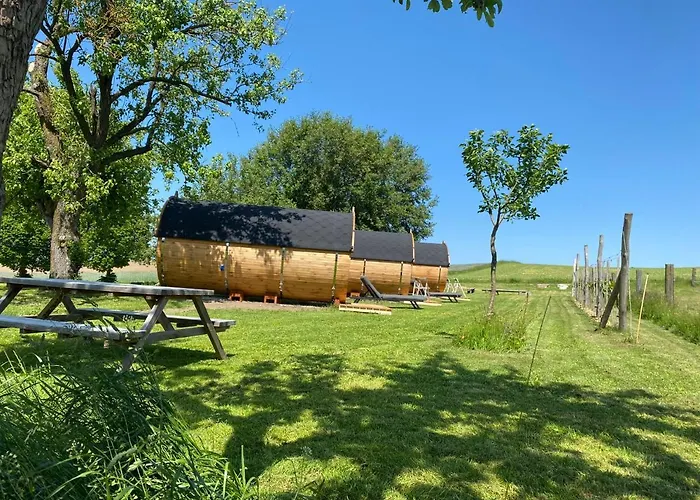 Andrella Auszeithof - Schlaferlebnis Im Holzfass *