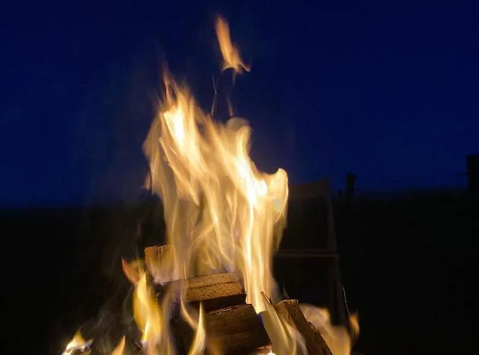 Andrella Auszeithof - Schlaferlebnis Im Holzfass